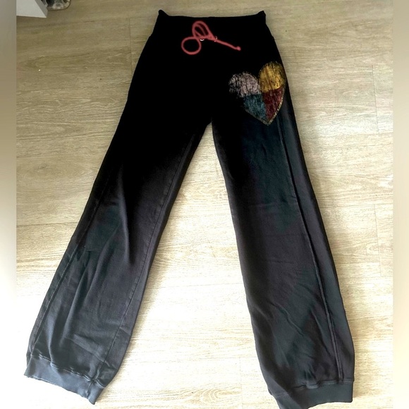REBEL YELL Y2K RASTA HEART WIDE LEG SWEATPANTS - Picture 1 of 8